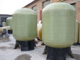 玻璃钢储罐 性能、应用与维护